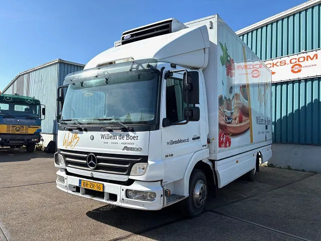 Mercedes-Benz Atego 816 L 4x2 ORIGINAL DUTCH COOLER TRUCK WITH CARRIER XARIOS 600D/E (MANUAL GEARBOX / AIRCONDITIONING / 2.000 KG. TAILLIFT) - Autocarro frigorifero: foto 1 Mercedes-Benz Atego 816 L 4x2 ORIGINAL DUTCH COOLER TRUCK WITH CARRIER XARIOS 600D/E (MANUAL GEARBOX / AIRCONDITIONING / 2.000 KG. TAILLIFT) - Autocarro frigorifero: foto 1