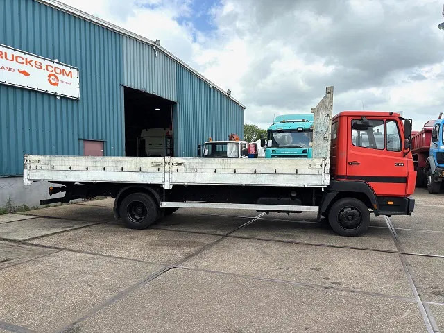 Mercedes-Benz LK 814 (6-CILINDER) WITH OPEN (TENT) BOX & ALUMNIUM SIDE BORDS (MANUAL GEARBOX / 3TH SEAT IN CABIN) - Autocarro con pianale/ Cassone fisso: foto 4 Mercedes-Benz LK 814 (6-CILINDER) WITH OPEN (TENT) BOX & ALUMNIUM SIDE BORDS (MANUAL GEARBOX / 3TH SEAT IN CABIN) - Autocarro con pianale/ Cassone fisso: foto 4