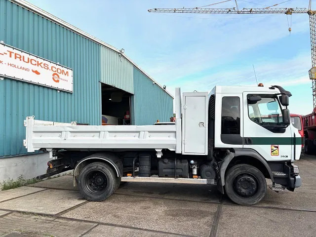 Renault Midlum 280 DXI FULL STEEL SUSPENSION 3-WAY KIPPER (8 GEARS MANUAL GEARBOX / FULL STEEL SUSPENSION / 3-SEATS / P.T.O. / ETC) - Autocarro ribaltabile: foto 4 Renault Midlum 280 DXI FULL STEEL SUSPENSION 3-WAY KIPPER (8 GEARS MANUAL GEARBOX / FULL STEEL SUSPENSION / 3-SEATS / P.T.O. / ETC) - Autocarro ribaltabile: foto 4