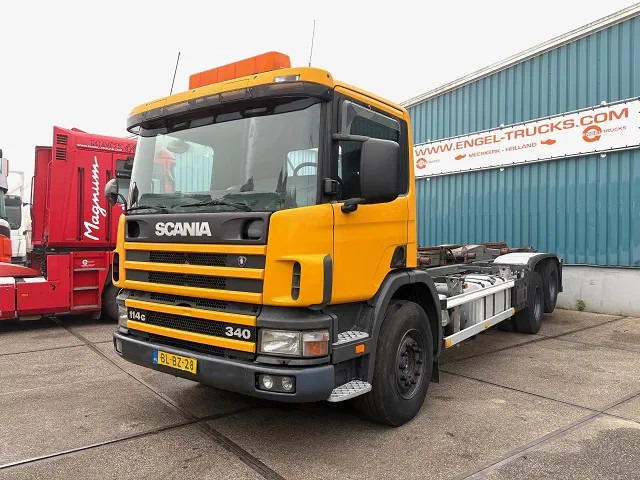 Scania P114-340 6x2 WITH MULTILIFT CONTAINERSYSTEM ONLY 80.500 KM!! ORIGINAL (10 TIRES / FULL STEEL SUSPENSION / 12 GEARS MANUAL GEARBO - Autocarro portacontainer/ Caisse interchangeable: foto 1 Scania P114-340 6x2 WITH MULTILIFT CONTAINERSYSTEM ONLY 80.500 KM!! ORIGINAL (10 TIRES / FULL STEEL SUSPENSION / 12 GEARS MANUAL GEARBO - Autocarro portacontainer/ Caisse interchangeable: foto 1