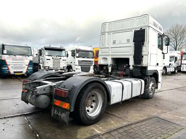 DAF 95.430 XF SPACECAB (EURO 3 / ZF16 MANUAL GEARBOX / ZF-INTARDER / AIRCONDITIONING) - Trattore stradale: foto 3 DAF 95.430 XF SPACECAB (EURO 3 / ZF16 MANUAL GEARBOX / ZF-INTARDER / AIRCONDITIONING) - Trattore stradale: foto 3