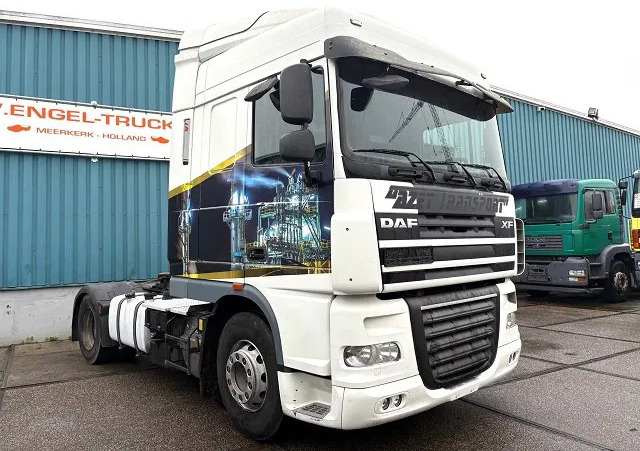 DAF XF 105.460 ATE SPACEAB 4x2 (EURO 5 / ZF MANUAL GEARBOX / ZF-INTARDER / HYDRAULIC KIT / P.T.O. / AIRCONDITIONING / ETC.) - Trattore stradale: foto 2 DAF XF 105.460 ATE SPACEAB 4x2 (EURO 5 / ZF MANUAL GEARBOX / ZF-INTARDER / HYDRAULIC KIT / P.T.O. / AIRCONDITIONING / ETC.) - Trattore stradale: foto 2