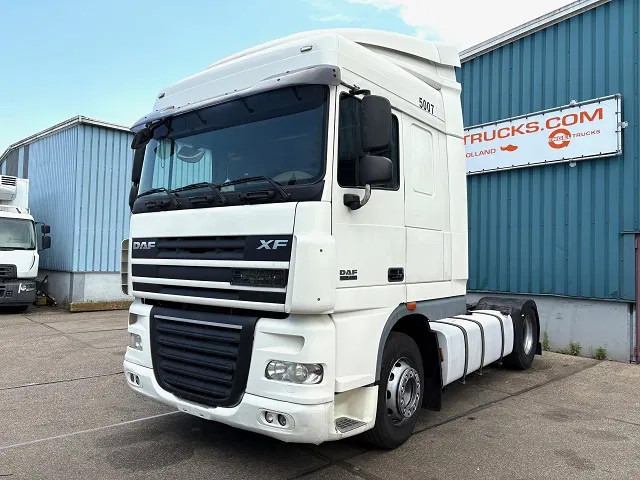 DAF XF 105.460 SPACECAB (ZF16 MANUAL GEARBOX / MX-BRAKE / 870+430 LITER TANK / FRIDGE / AIRCONDITIONING) - Trattore stradale: foto 1 DAF XF 105.460 SPACECAB (ZF16 MANUAL GEARBOX / MX-BRAKE / 870+430 LITER TANK / FRIDGE / AIRCONDITIONING) - Trattore stradale: foto 1