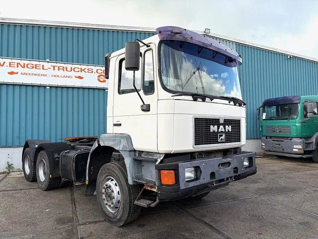 MAN 33.373 DFT 6x4 FULL STEEL SUSPENSION (13.000 AXLES / ZF16 MANUAL GEARBOX / REDUCTION AXLES / FULL STEEL SUSPENSION) - Trattore stradale: foto 2 MAN 33.373 DFT 6x4 FULL STEEL SUSPENSION (13.000 AXLES / ZF16 MANUAL GEARBOX / REDUCTION AXLES / FULL STEEL SUSPENSION) - Trattore stradale: foto 2