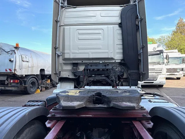 Trattore stradale Mercedes-Benz Actros 1846 LS (MP2) (EPS WITH CLUTCH (3 PEDALS) / RETARDER / AIRCONDITIONING / ETC): foto 11