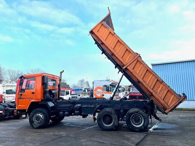 Volvo FL 12.380 6x6 FULL STEEL SUSPENSION MEILLER KIPPER (EURO 2 / MANUAL GEARBOX / REDUCTION AXLES / FULL STEEL SUSPENSION) - Autocarro ribaltabile: foto 5 Volvo FL 12.380 6x6 FULL STEEL SUSPENSION MEILLER KIPPER (EURO 2 / MANUAL GEARBOX / REDUCTION AXLES / FULL STEEL SUSPENSION) - Autocarro ribaltabile: foto 5