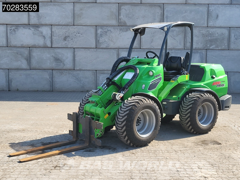 Avant M860i ATTACHMENTS INCLUDED - Pala gommata: foto 5 Avant M860i ATTACHMENTS INCLUDED - Pala gommata: foto 5