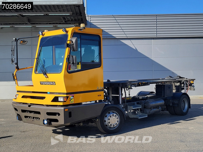 Terberg BC182 4X2 Low hours! Big-Axle Full-Air Drumbrakes Euro 3 - Camion: foto 3 Terberg BC182 4X2 Low hours! Big-Axle Full-Air Drumbrakes Euro 3 - Camion: foto 3