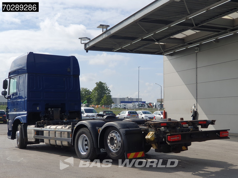 DAF XF 460 XF 6X2 SSC BDF Retarder 2xTanks Liftachse LED ACC - Autocarro portacontainer/ Caisse interchangeable: foto 2 DAF XF 460 XF 6X2 SSC BDF Retarder 2xTanks Liftachse LED ACC - Autocarro portacontainer/ Caisse interchangeable: foto 2