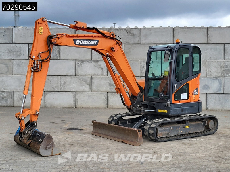 Doosan DX62 R-3 3 BUCKETS - A/C - Miniescavatore: foto 3 Doosan DX62 R-3 3 BUCKETS - A/C - Miniescavatore: foto 3