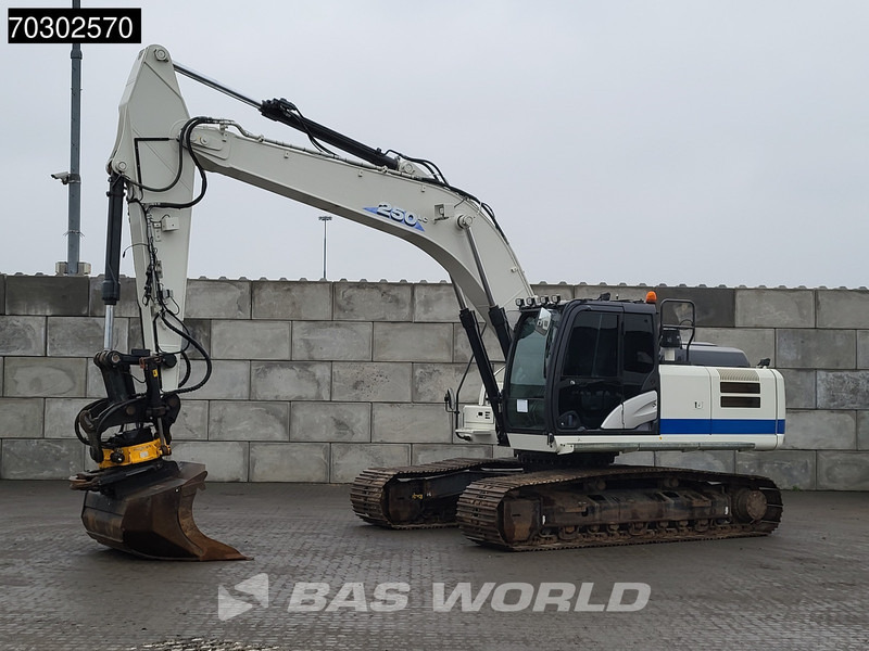 Hitachi ZX250 LC -6 Engcon - 2 Buckets - Escavatore cingolato: foto 2 Hitachi ZX250 LC -6 Engcon - 2 Buckets - Escavatore cingolato: foto 2