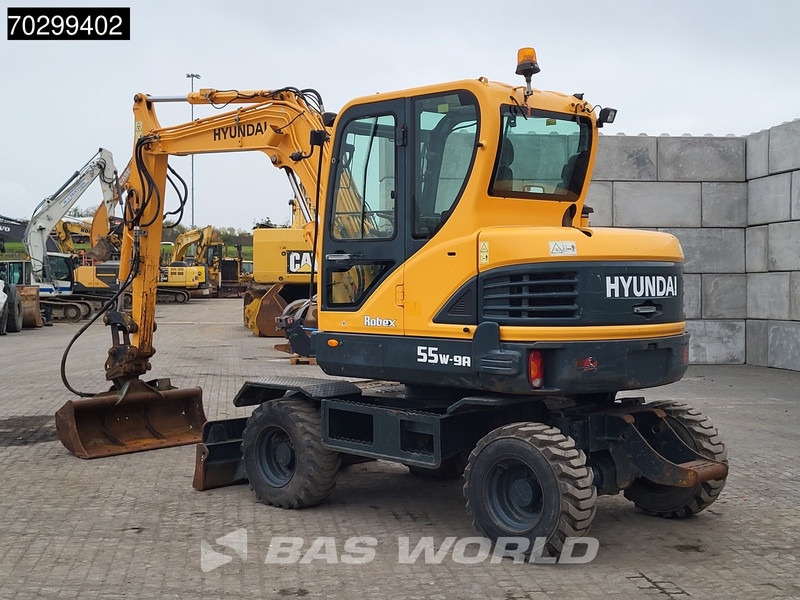 Hyundai Robex 55W-9A EPA - Escavatore gommato: foto 5 Hyundai Robex 55W-9A EPA - Escavatore gommato: foto 5