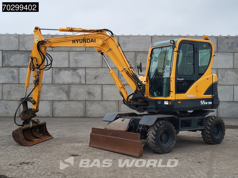 Hyundai Robex 55W-9A EPA - Escavatore gommato: foto 3 Hyundai Robex 55W-9A EPA - Escavatore gommato: foto 3