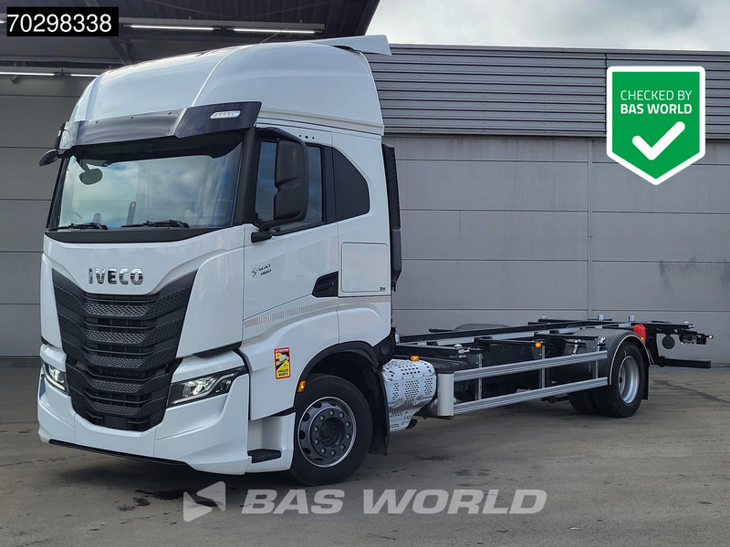 Iveco S-Way 460 4X2 NEW !! BDF Automatic Full air ACC Led Euro 6 - Autocarro portacontainer/ Caisse interchangeable: foto 1 Iveco S-Way 460 4X2 NEW !! BDF Automatic Full air ACC Led Euro 6 - Autocarro portacontainer/ Caisse interchangeable: foto 1