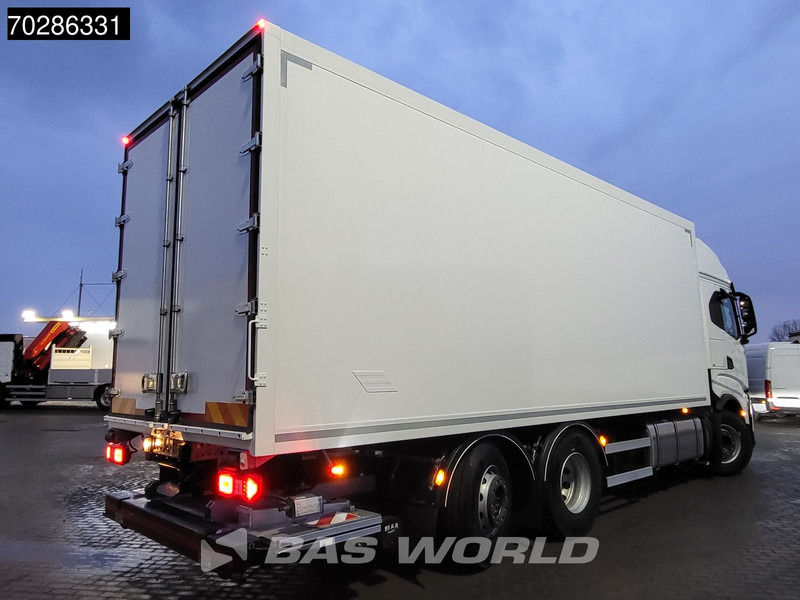 Iveco S-Way 490 6X2 2000kg Ladebordwand Lift/Steering Axle Automatic Navi ACC Euro 6 - Autocarro furgonato: foto 5 Iveco S-Way 490 6X2 2000kg Ladebordwand Lift/Steering Axle Automatic Navi ACC Euro 6 - Autocarro furgonato: foto 5