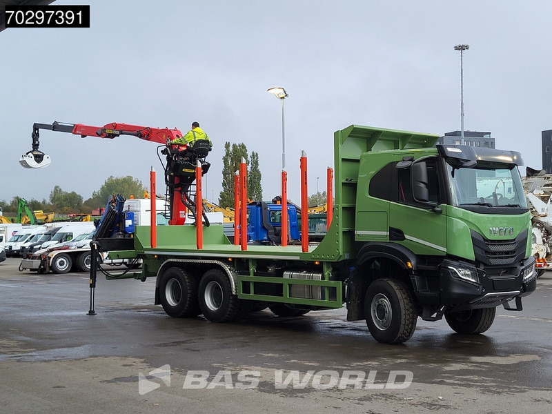 Iveco T-Way 450 6X6 UNUSED! Palfinger Q150Z Crane Retarder Holztransport Big-Axle LED Euro 6 - Camion trasporto legname, Camion con gru: foto 3 Iveco T-Way 450 6X6 UNUSED! Palfinger Q150Z Crane Retarder Holztransport Big-Axle LED Euro 6 - Camion trasporto legname, Camion con gru: foto 3