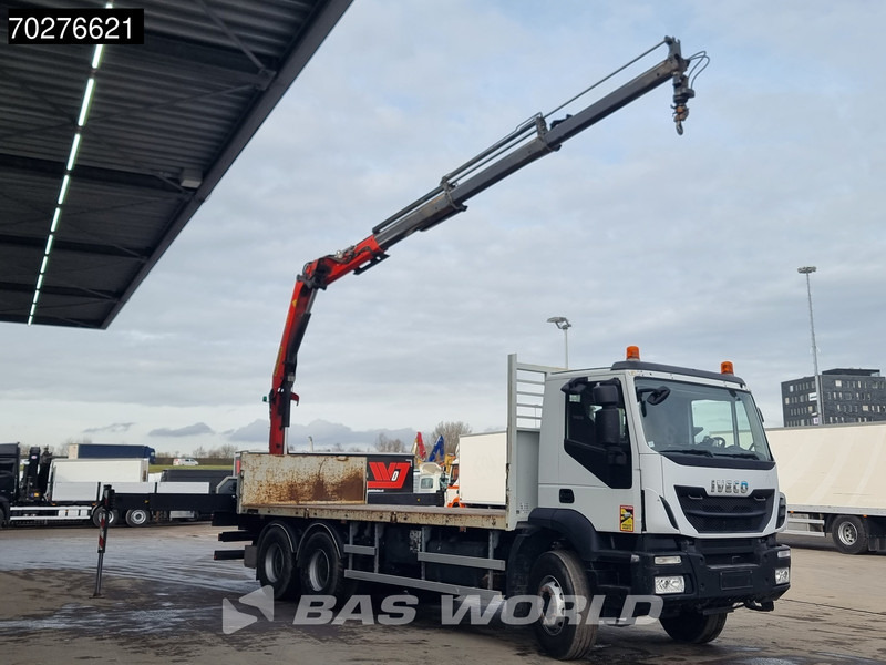 Iveco Trakker 360 6X4 Palfinger PK17.001 SLD Remote Steelsuspension Big-Axle - Autocarro con pianale/ Cassone fisso, Camion con gru: foto 3 Iveco Trakker 360 6X4 Palfinger PK17.001 SLD Remote Steelsuspension Big-Axle - Autocarro con pianale/ Cassone fisso, Camion con gru: foto 3