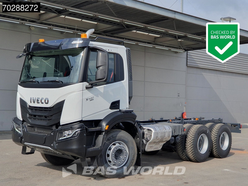 Iveco X-Way 460 6X4 New! Retarder steelsuspension Big-Axle Automatic Navi Euro 6 - Autocarro telaio: foto 1 Iveco X-Way 460 6X4 New! Retarder steelsuspension Big-Axle Automatic Navi Euro 6 - Autocarro telaio: foto 1