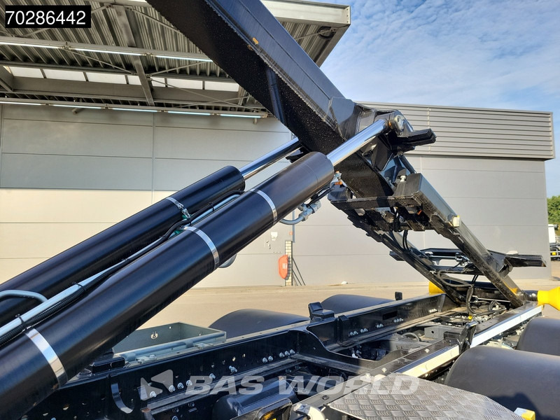 Iveco X-Way 580 6X2 NEW Palfinger PHT20SLD5 Hooklift Lift+steering Axle Automatic Navi ACC LED - Autocarro scarrabile: foto 3 Iveco X-Way 580 6X2 NEW Palfinger PHT20SLD5 Hooklift Lift+steering Axle Automatic Navi ACC LED - Autocarro scarrabile: foto 3