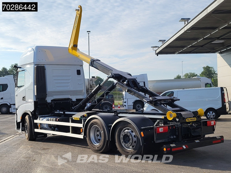 Iveco X-Way 580 6X2 NEW Palfinger PHT20SLD5 Hooklift Lift+steering Axle Automatic Navi ACC LED - Autocarro scarrabile: foto 2 Iveco X-Way 580 6X2 NEW Palfinger PHT20SLD5 Hooklift Lift+steering Axle Automatic Navi ACC LED - Autocarro scarrabile: foto 2