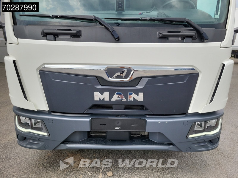 Autocarro furgonato MAN TGL 12.250 4X2 12tonner 1500kg Ladebordwand Automatic Euro 6: foto 8