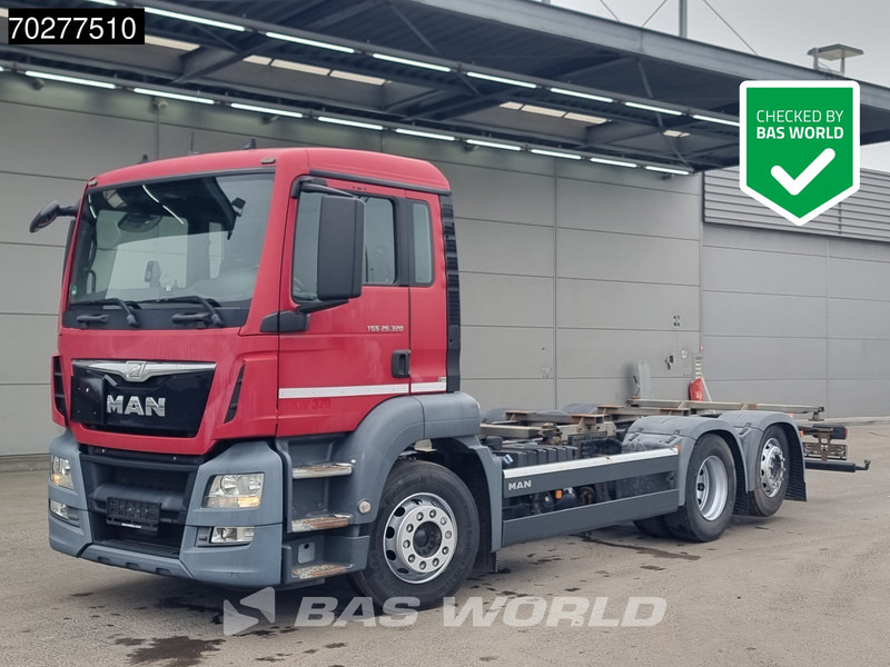 MAN TGS 26.320 6X2 BDF ADR Lift+lenkasche Automatic Euro 6 - Autocarro portacontainer/ Caisse interchangeable: foto 1 MAN TGS 26.320 6X2 BDF ADR Lift+lenkasche Automatic Euro 6 - Autocarro portacontainer/ Caisse interchangeable: foto 1