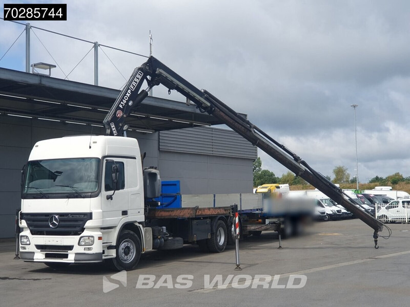 Mercedes-Benz Actros 2532 6X2 Fassi F330D3 Crane Kran Lift+steering Axle 3-Pedals Euro 3 - Autocarro con pianale/ Cassone fisso, Camion con gru: foto 3 Mercedes-Benz Actros 2532 6X2 Fassi F330D3 Crane Kran Lift+steering Axle 3-Pedals Euro 3 - Autocarro con pianale/ Cassone fisso, Camion con gru: foto 3