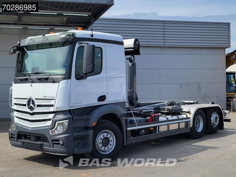 Mercedes-Benz Actros 2745 6X2 NEW! Meiller RS21-70 Abrollkipper Lift-Lenkasche Retarder PPC Navi Automatic - Autocarro scarrabile: foto 3 Mercedes-Benz Actros 2745 6X2 NEW! Meiller RS21-70 Abrollkipper Lift-Lenkasche Retarder PPC Navi Automatic - Autocarro scarrabile: foto 3