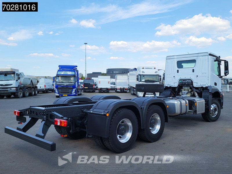 Mercedes-Benz Arocs 2640 6X4 NEW chassis Steel suspension Big-Axle Alcoa Automatic Euro 6 - Autocarro telaio: foto 5 Mercedes-Benz Arocs 2640 6X4 NEW chassis Steel suspension Big-Axle Alcoa Automatic Euro 6 - Autocarro telaio: foto 5