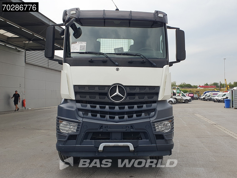 Autocarro con pianale/ Cassone fisso, Camion con gru Mercedes-Benz Arocs 3240 8X4 HIAB 211E-6 HIPRO Big-Axle Lift+Steering Navi Euro 6: foto 15