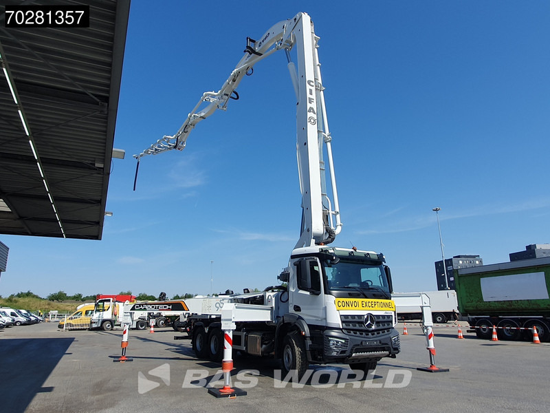 Mercedes-Benz Arocs 3343 6X4 CIFA K40H Carbotech Pump 5 arm Big-Axle Navi Euro 6 - Pompa autocarrata: foto 3 Mercedes-Benz Arocs 3343 6X4 CIFA K40H Carbotech Pump 5 arm Big-Axle Navi Euro 6 - Pompa autocarrata: foto 3