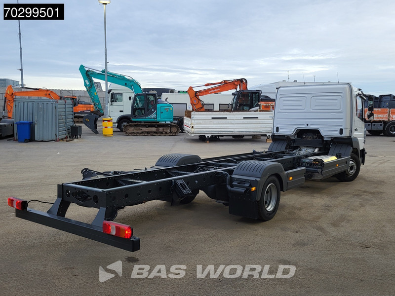 Mercedes-Benz Atego 816 Atego 4X2 LIKE NEW 8tons chassis Automatic PTO Euro 6 - Autocarro telaio: foto 5 Mercedes-Benz Atego 816 Atego 4X2 LIKE NEW 8tons chassis Automatic PTO Euro 6 - Autocarro telaio: foto 5