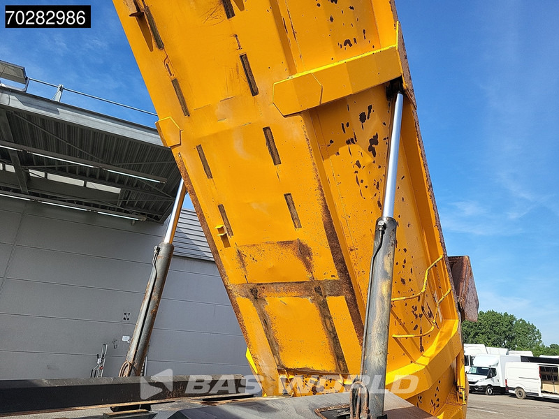 Renault Kerax 420 6X4 Retarder Kipper Hydrauliek Big axle Euro 3 - Autocarro ribaltabile: foto 3 Renault Kerax 420 6X4 Retarder Kipper Hydrauliek Big axle Euro 3 - Autocarro ribaltabile: foto 3