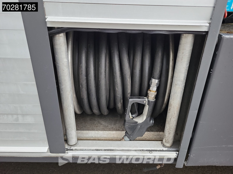 Camion cisterna per il trasporto di carburanti Scania P230 4X2 NL-Truck 3 compartments 16.300 Ltr ADR 3-Pedals Euro 5: foto 16