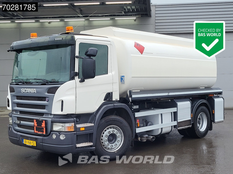 Scania P230 4X2 NL-Truck 3 compartments 16.300 Ltr ADR 3-Pedals Euro 5 - Camion cisterna: foto 1 Scania P230 4X2 NL-Truck 3 compartments 16.300 Ltr ADR 3-Pedals Euro 5 - Camion cisterna: foto 1