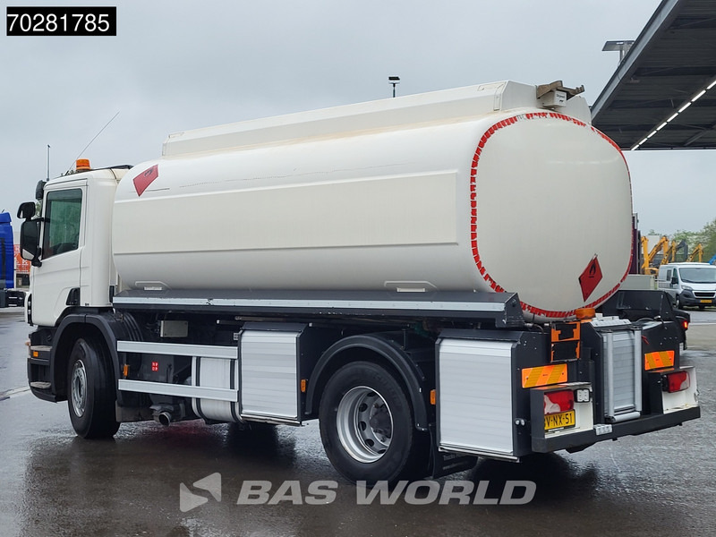 Scania P230 4X2 NL-Truck 3 compartments 16.300 Ltr ADR 3-Pedals Euro 5 - Camion cisterna: foto 2 Scania P230 4X2 NL-Truck 3 compartments 16.300 Ltr ADR 3-Pedals Euro 5 - Camion cisterna: foto 2