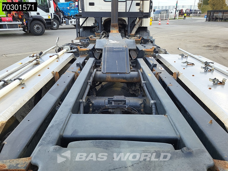 Scania P400 6X2 20 tons HIAB containersystem Retarder Automatic Lift+steering Euro 5 - Autocarro scarrabile: foto 5 Scania P400 6X2 20 tons HIAB containersystem Retarder Automatic Lift+steering Euro 5 - Autocarro scarrabile: foto 5