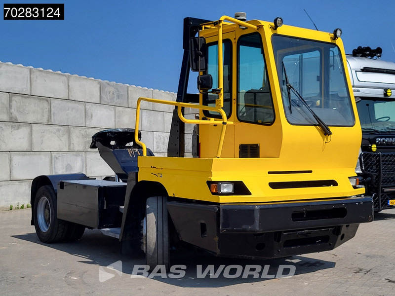 Terberg TY222 YT222 4X2 NL-Truck Hydrauliek Euro 5 - Trattore terminale: foto 3 Terberg TY222 YT222 4X2 NL-Truck Hydrauliek Euro 5 - Trattore terminale: foto 3