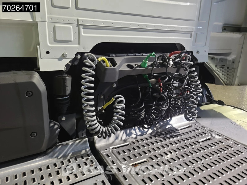 DAF XF 480 4X2 Mega 2xTanks ACC LED - Trattore stradale: foto 3 DAF XF 480 4X2 Mega 2xTanks ACC LED - Trattore stradale: foto 3