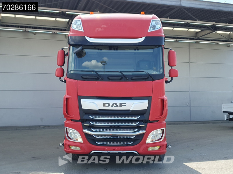 DAF XF 530 XF 6X4 SSC Manual Euro 6 - Trattore stradale: foto 5 DAF XF 530 XF 6X4 SSC Manual Euro 6 - Trattore stradale: foto 5