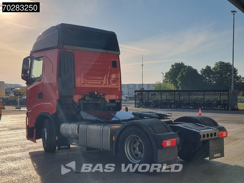 Iveco S-Way 490 4X2 DAMAGED! chassis bent 2x Tanks LED Navi Euro 6 - Trattore stradale: foto 2 Iveco S-Way 490 4X2 DAMAGED! chassis bent 2x Tanks LED Navi Euro 6 - Trattore stradale: foto 2