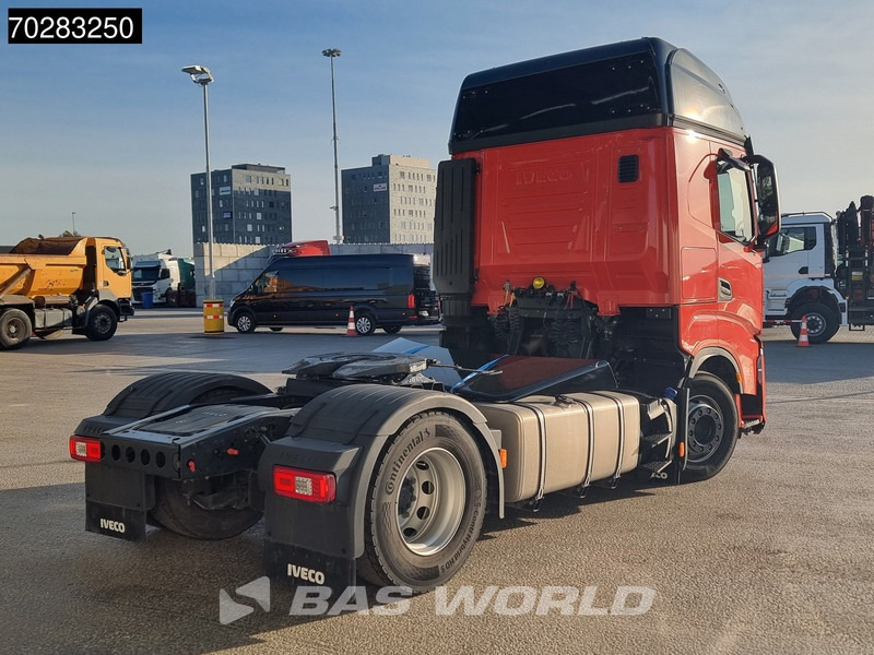 Iveco S-Way 490 4X2 DAMAGED! chassis bent 2x Tanks LED Navi Euro 6 - Trattore stradale: foto 5 Iveco S-Way 490 4X2 DAMAGED! chassis bent 2x Tanks LED Navi Euro 6 - Trattore stradale: foto 5