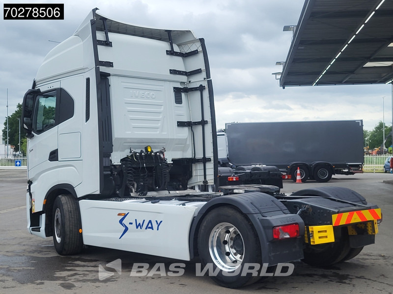 Iveco S-Way 570 S-Way 4X2 Retarder 2x Tanks Standklima Navi Alcoa's - Trattore stradale: foto 2 Iveco S-Way 570 S-Way 4X2 Retarder 2x Tanks Standklima Navi Alcoa's - Trattore stradale: foto 2