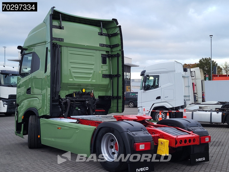 Iveco S-Way 580 4X2 NEW! Standklima Navi ACC LED Euro 6 - Trattore stradale: foto 2 Iveco S-Way 580 4X2 NEW! Standklima Navi ACC LED Euro 6 - Trattore stradale: foto 2