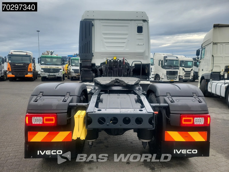 Iveco X-Way 500 4X2 NEW! Retarder Big-Axle Standklima MirrorCam Navi LED ACC Euro 6 - Trattore stradale: foto 3 Iveco X-Way 500 4X2 NEW! Retarder Big-Axle Standklima MirrorCam Navi LED ACC Euro 6 - Trattore stradale: foto 3