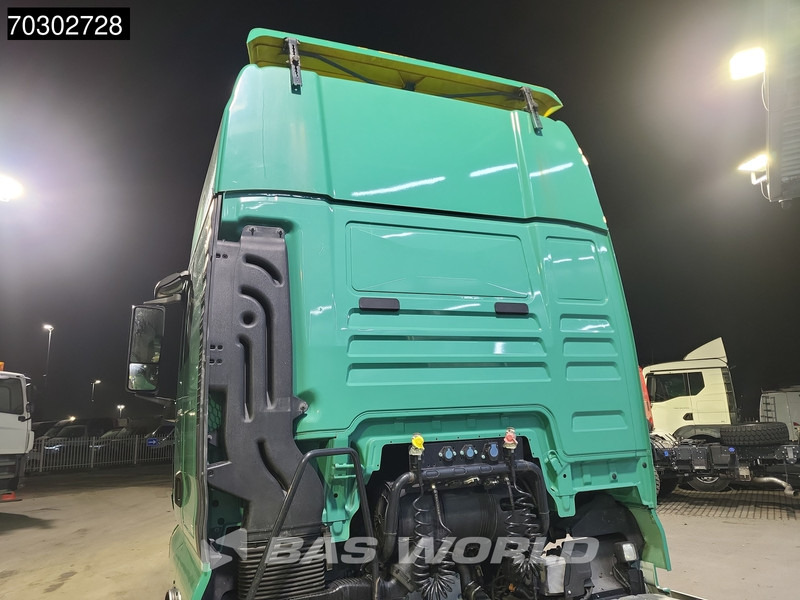 MAN TGX 18.500 4X2 Mega XXL Retarder 2xTanks ACC Euro 6 - Trattore stradale: foto 3 MAN TGX 18.500 4X2 Mega XXL Retarder 2xTanks ACC Euro 6 - Trattore stradale: foto 3