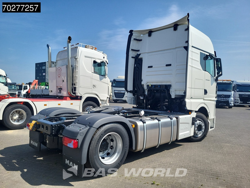 MAN TGX 18.520 4X2 NEW! GX Retarder 2x Tanks Standklima ACC - Trattore stradale: foto 5 MAN TGX 18.520 4X2 NEW! GX Retarder 2x Tanks Standklima ACC - Trattore stradale: foto 5