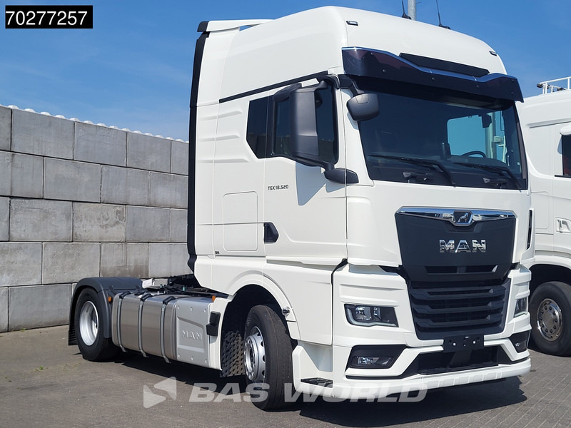 MAN TGX 18.520 4X2 NEW! GX Retarder 2x Tanks Standklima ACC - Trattore stradale: foto 3 MAN TGX 18.520 4X2 NEW! GX Retarder 2x Tanks Standklima ACC - Trattore stradale: foto 3
