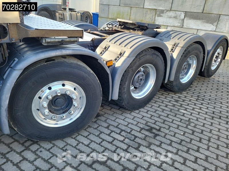 Trattore stradale Scania R730 8X4 160T! 10x4 Retarder 2x Tanks Big-Axle Drumbrakes Full-Air Hydraulik Navi Standklima Alcoa's: foto 18 Trattore stradale Scania R730 8X4 160T! 10x4 Retarder 2x Tanks Big-Axle Drumbrakes Full-Air Hydraulik Navi Standklima Alcoa's: foto 18
