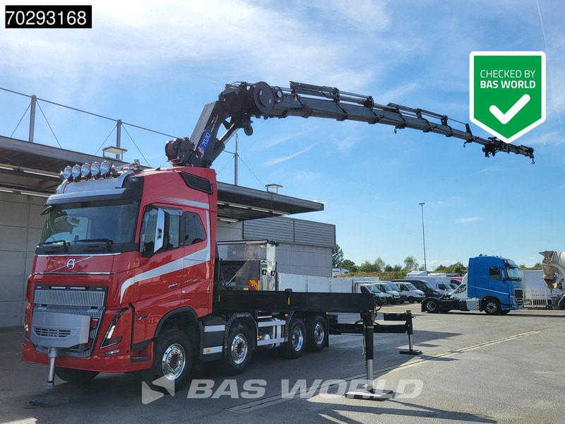 Volvo FH16 650 FH16 8X2 Tractorhead HMF 7020K-RCS Crane + Fly-Jib Lift+Steering Axle Navi ACC - Trattore stradale: foto 1 Volvo FH16 650 FH16 8X2 Tractorhead HMF 7020K-RCS Crane + Fly-Jib Lift+Steering Axle Navi ACC - Trattore stradale: foto 1